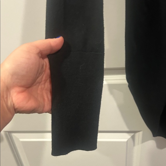 Twik Black Button-Down Women's Shirt - Picture 4 of 5